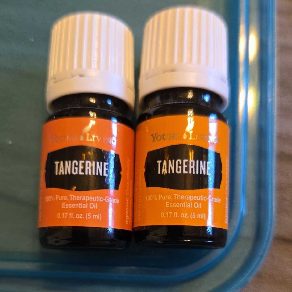 Young Living Tangerine Oil with Vibrant Orange Label